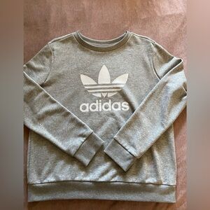 Adidas originals trefoil crewneck sweatshirt. Size M